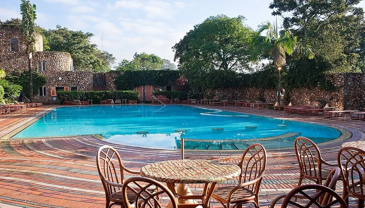 The pool at Nairobi Serena Hotel. Photo: John Hickey-Fry, CC BY 2.0, via Wikimedia Commons